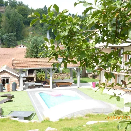 Aux 2 Lacs D'hotes Alojamento de Acomodação e Pequeno-almoço 3*