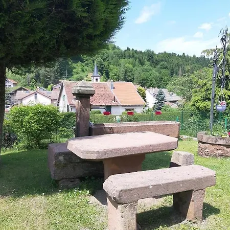 Aux 2 Lacs D'hotes Bed & Breakfast