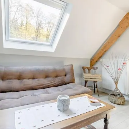 Aux 2 Lacs D'hotes Bed & Breakfast 3*