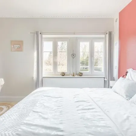 Aux 2 Lacs D'hotes 3* Pierre-Percee