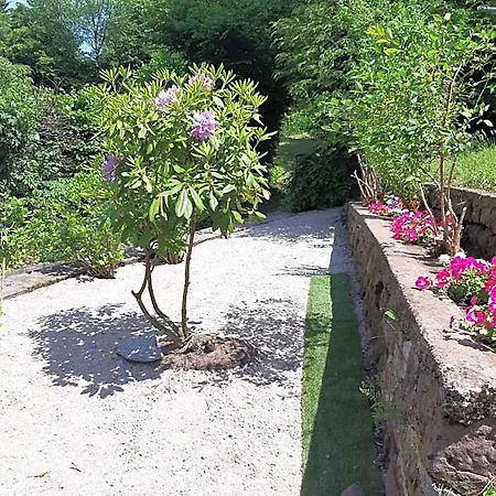 Aux 2 Lacs D'hotes 3* Pierre-Percee