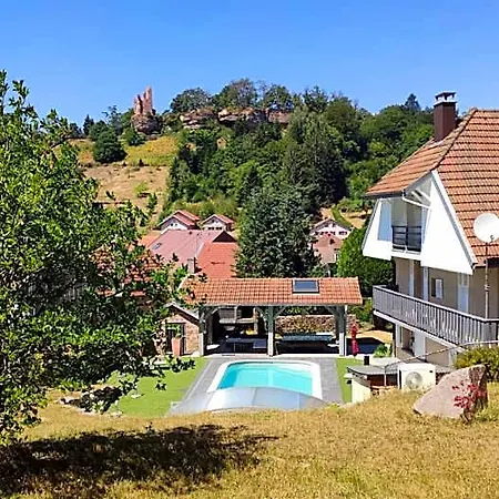 Aux 2 Lacs D'hotes Bed & Breakfast 3*