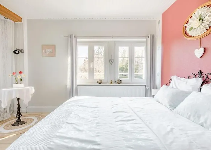 Aux 2 Lacs D'hotes 3* Pierre-Percée