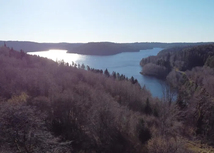 Aux 2 Lacs D'hotes Bed & Breakfast 3*